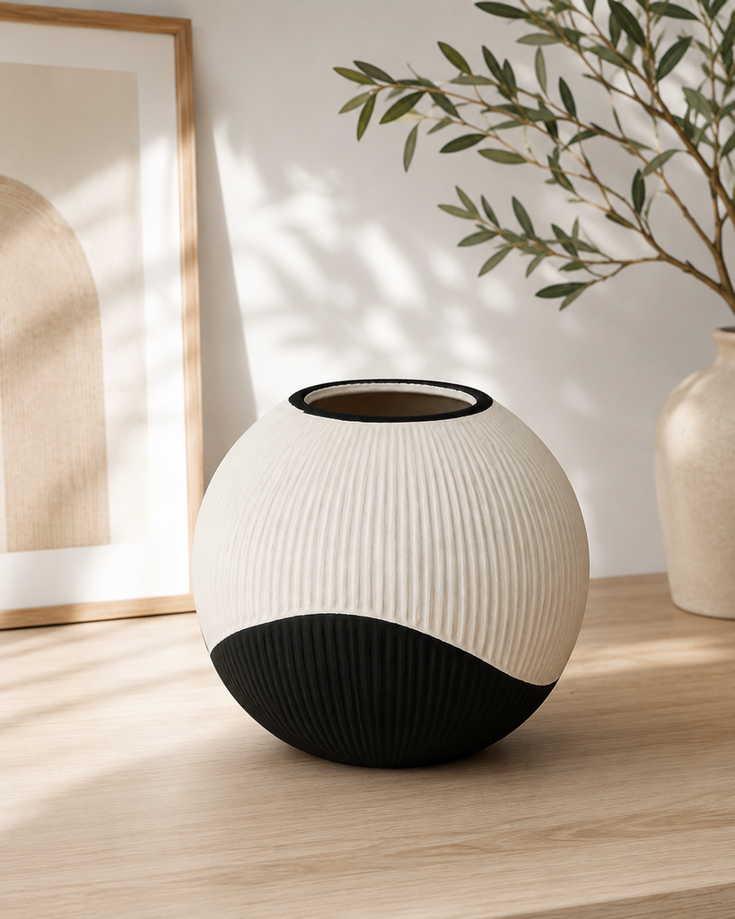 [054-8] Vase boule céramic - blanc/noir